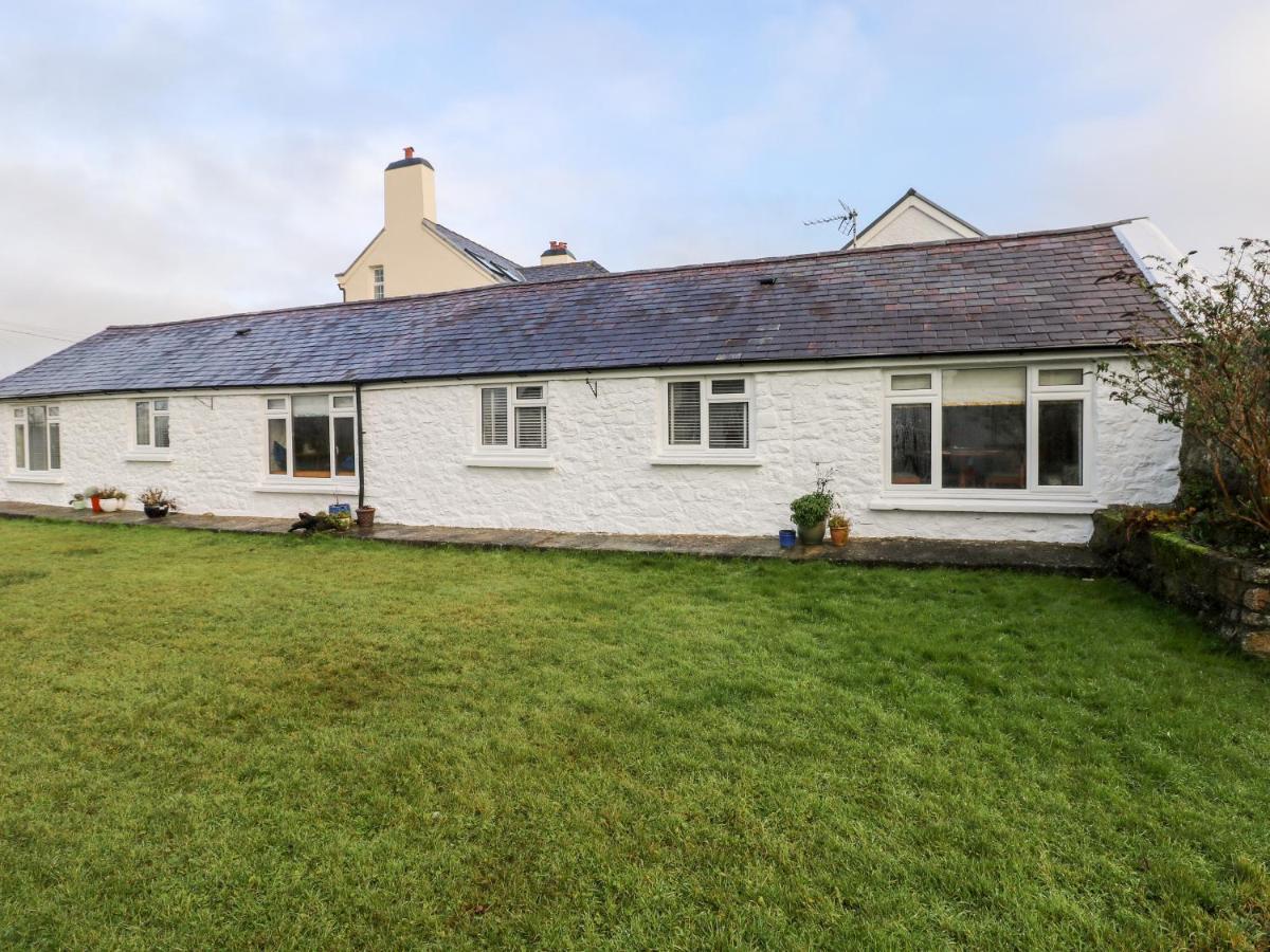 Holiday home Rosemary Tenby